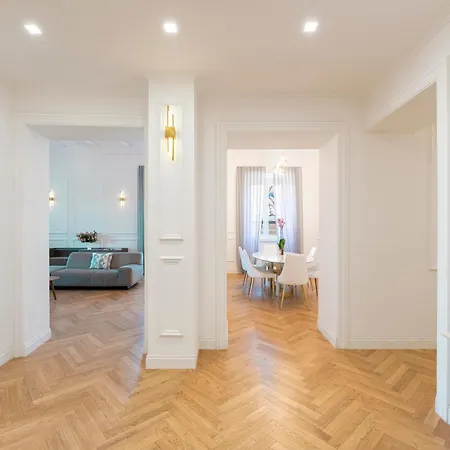 Sjr Luxury Trevi Fountain Apartment
