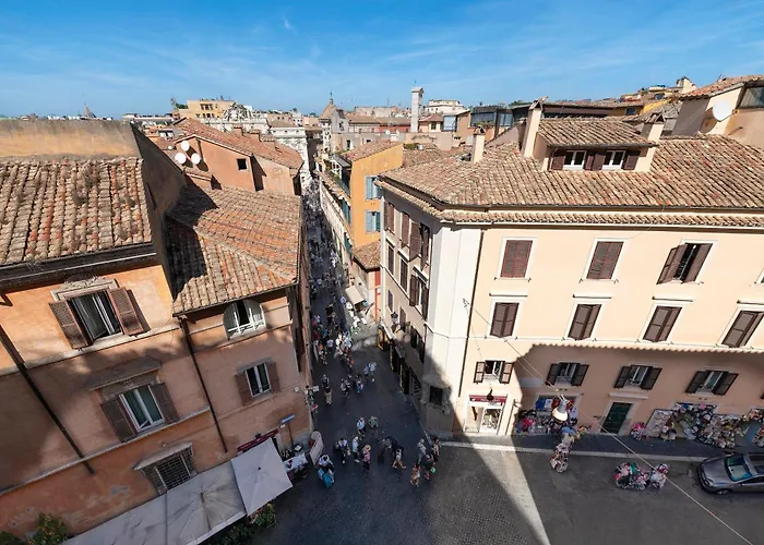 Sjr Luxury Trevi Fountain