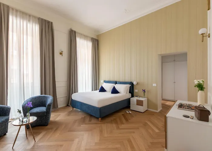 Sjr Luxury Trevi Fountain *